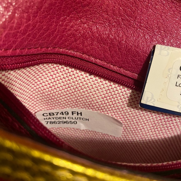 Dooney & Bourke 24k Gold Dipped Lion Y2K Hayden Panettiere 💖FUCHSIA Clutch NWT - Picture 5 of 12